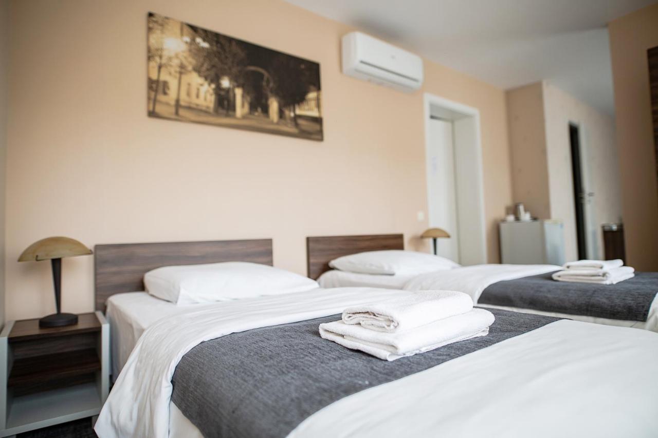 Hotel Tomas Šiauliai Екстериор снимка